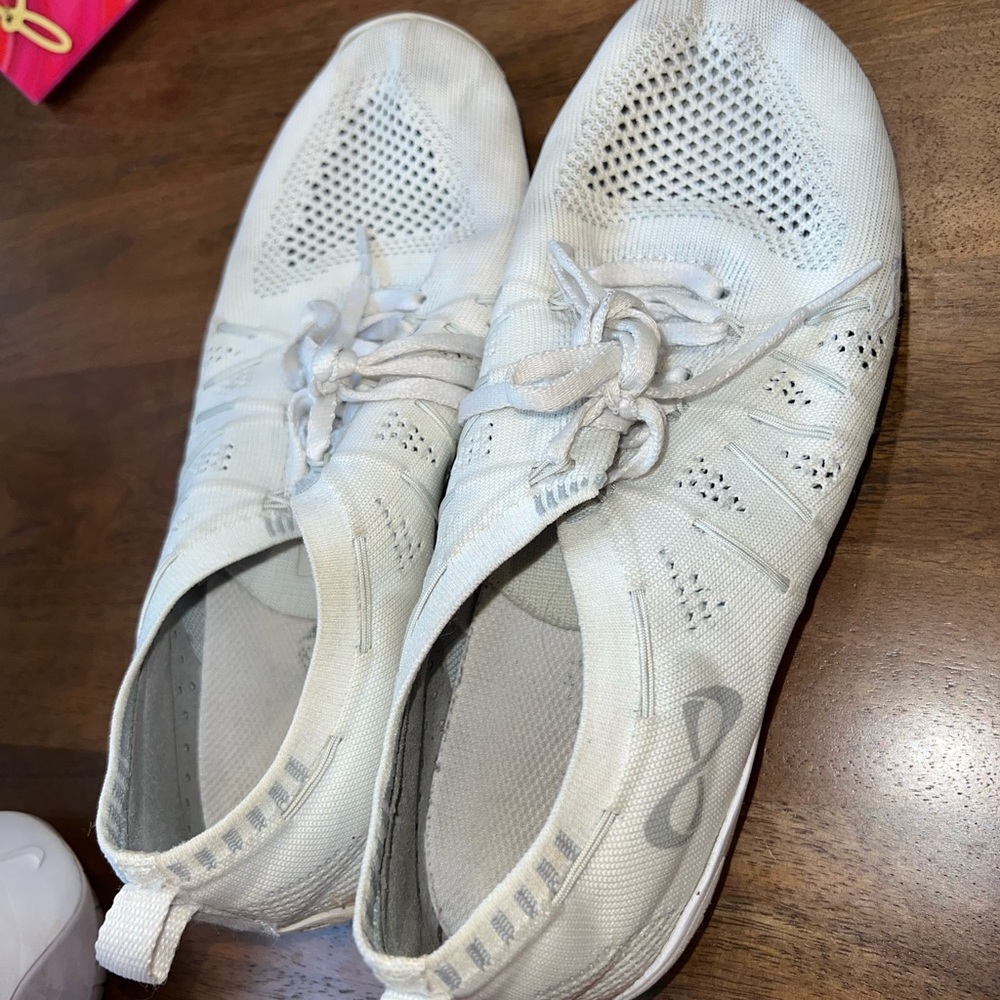 NFINITY cheer shoes